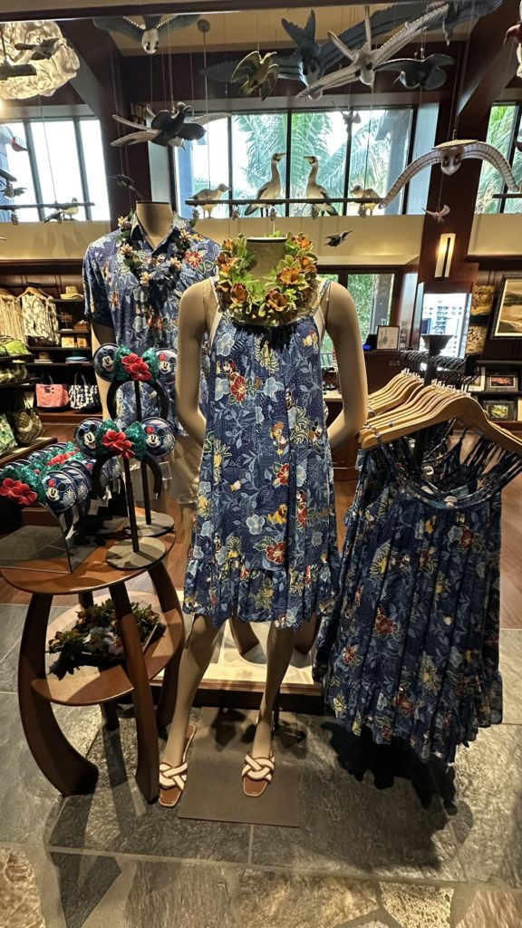 アウラニ・ディズニー ハレマヌ ミッキー＆ミニーデザインのワンピース