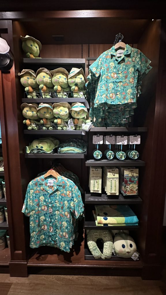 アウラニ・ディズニー カレパ・ストア オル・メル限定アロハシャツ