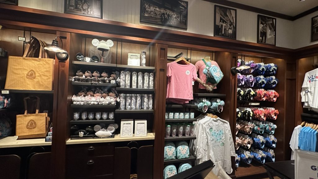 アウラニ・ディズニー カレパ・ストア レジ後ろのウェディンググッズコーナー