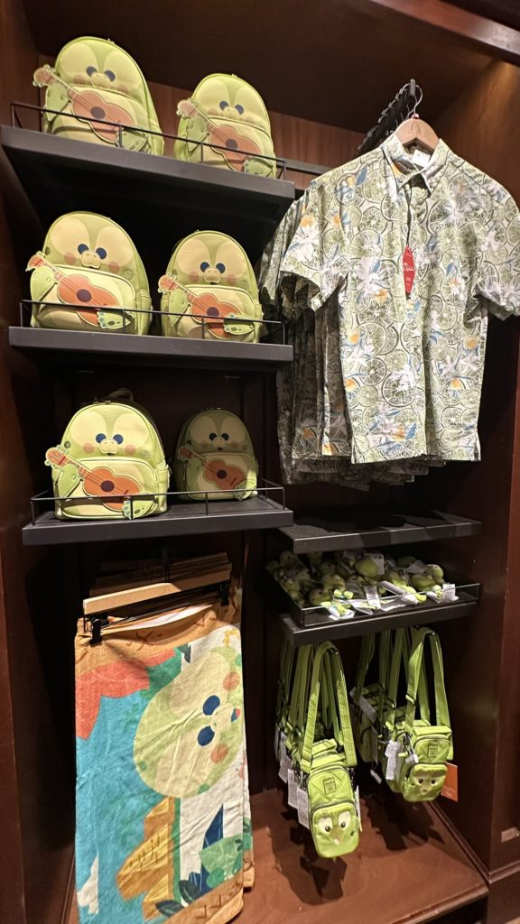 ウラニ・ディズニー カレパ・ストア オル・メルキャラクターリュック