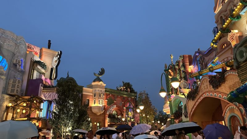 上海のズートピアエリア、街の夜の風景